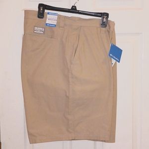 Men's COLUMBIA shorts size 42. 100% cotton big & tall. Activewear